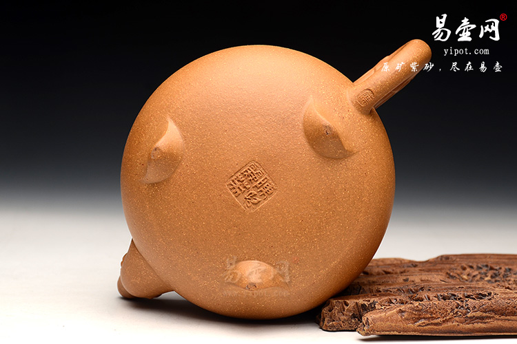 宜兴陈丽英紫砂壶作品，年年有余壶图片