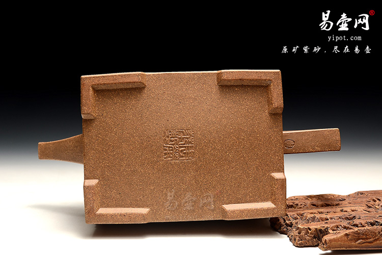 宜兴名家紫砂壶，紫砂壶收藏，周荣华紫砂壶价格，青狮壶图片