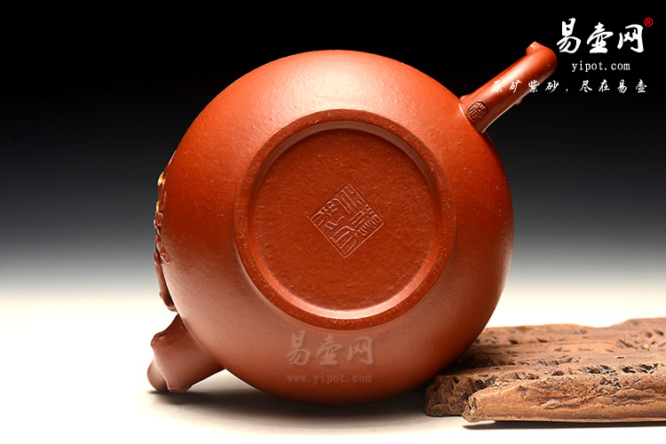 宜兴紫砂壶，杨立平紫砂壶，松鼠葡萄壶图片